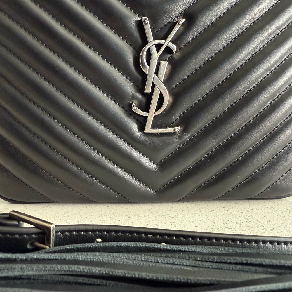 YSL Saint Laurent Lou Quilted Black Calfskin Leather Camera Bag - Picture 11 of 12